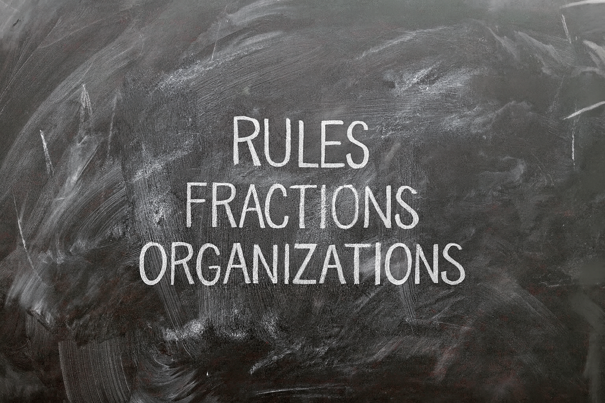 Fraktions- und Organisationsregeln